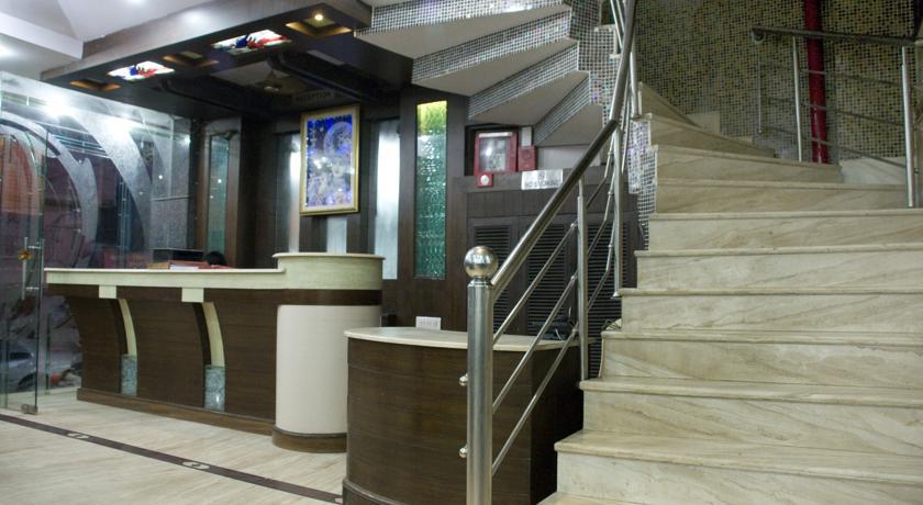 Hotel Usa New Delhi Buitenkant foto