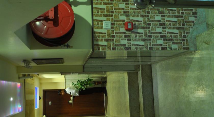 Hotel Usa New Delhi Buitenkant foto