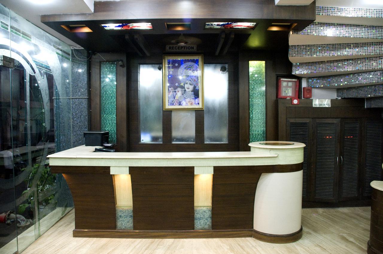 Hotel Usa New Delhi Buitenkant foto